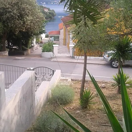 Zrnovska Banja 11510b Appartamento Korčula
